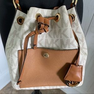 Michael Kors Crossbody